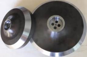 Ein Bild, das Kreis, Silber, Im Haus enthält.
Automatisch generierte Beschreibung